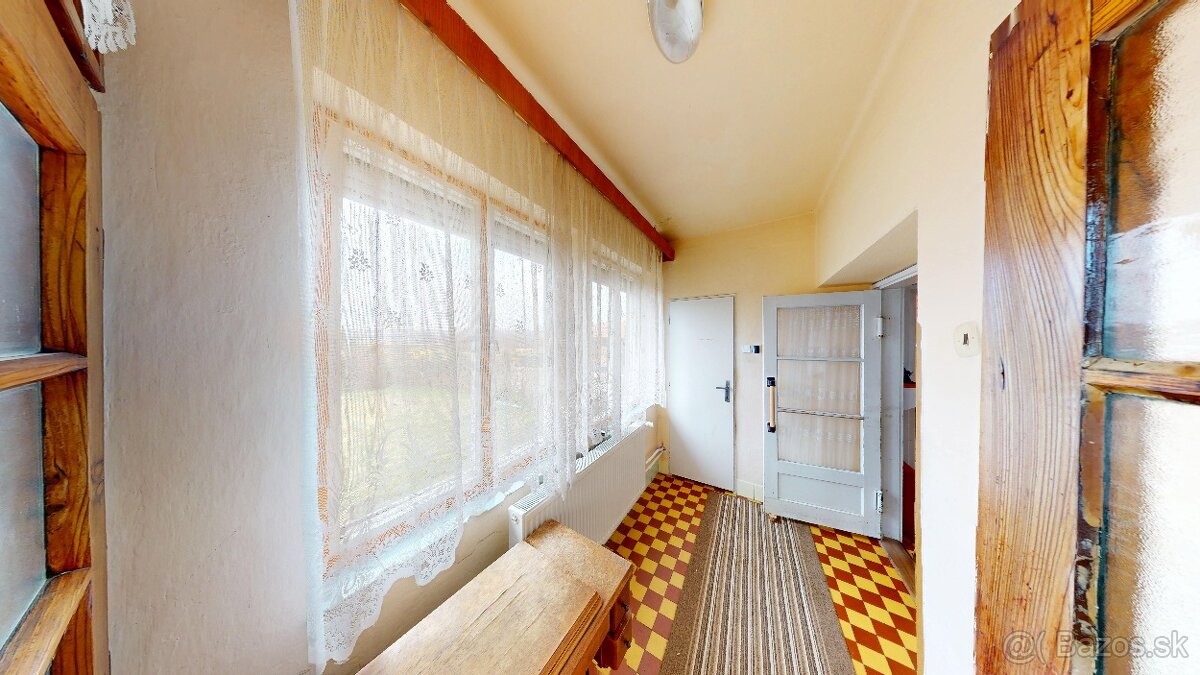 REZERVOVANÉ- 3-IZBOVÝ RODINNÝ DOM, NADLICE - 13