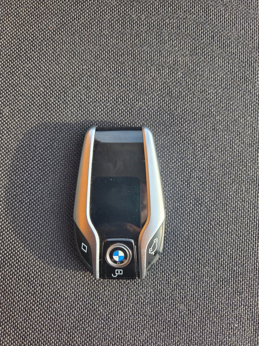 BMW 520d xDrive Sport line, ťažné, nezavisle kúrenie (bufik) - 13