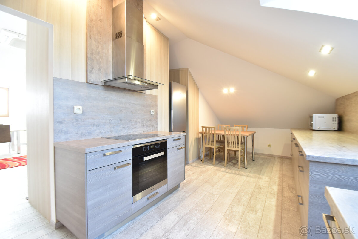 Veľkometrážny 2 izbový byt, CENTRUM, Žilina - 13