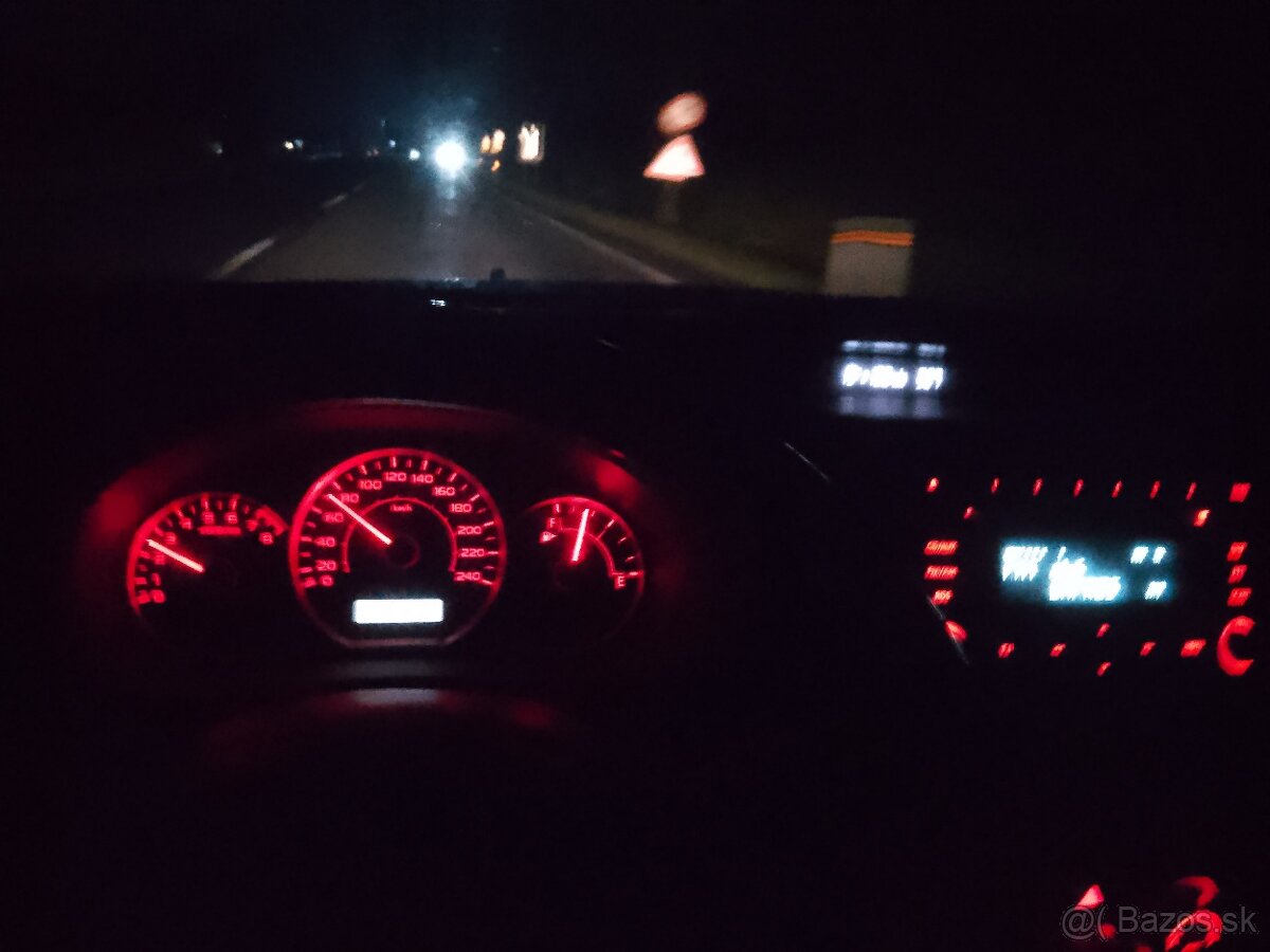 TOP STAV Subaru Impreza ZNÍŽENÁ CENA - 13