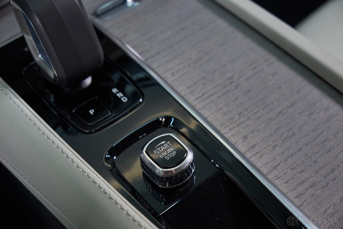 Volvo XC90 - 13