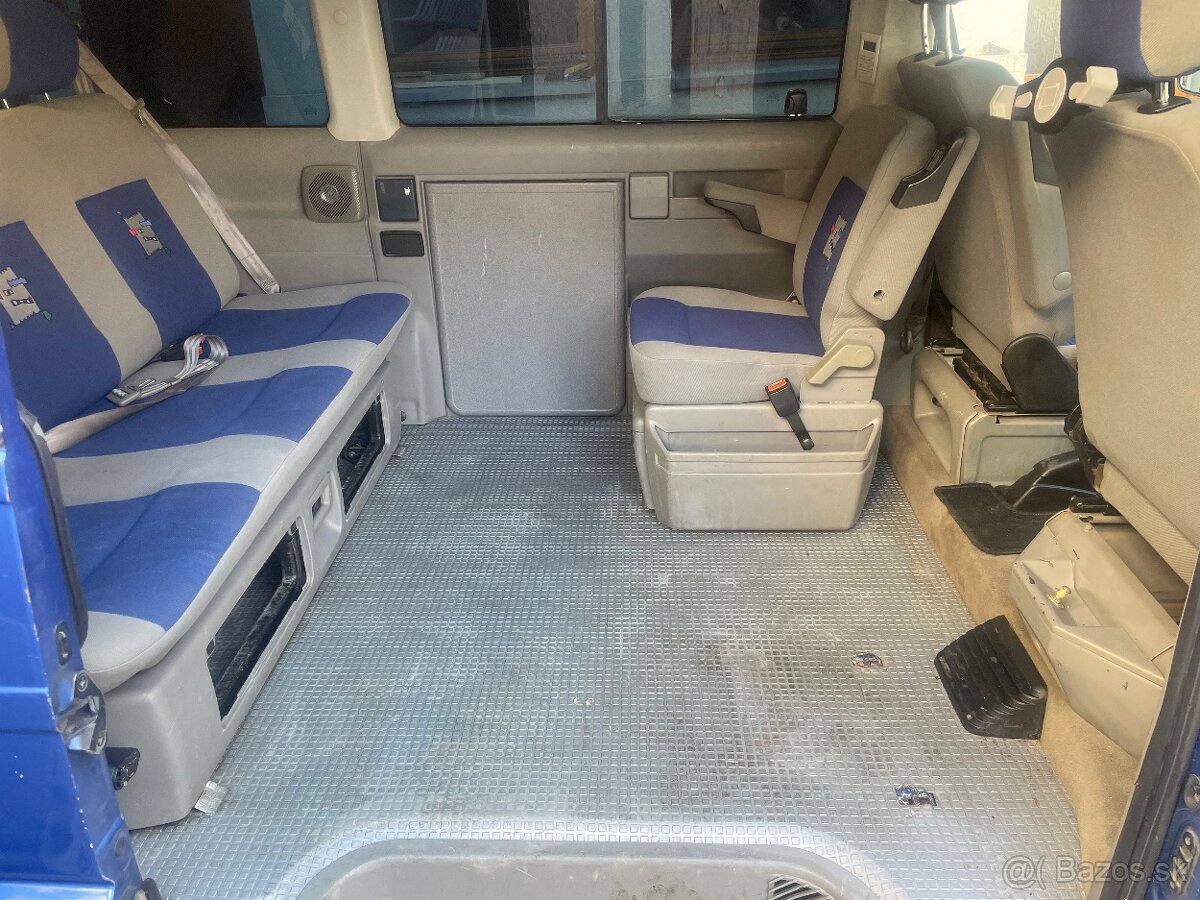 VW T4 Multivan 2.5 TDI 111kw - 13