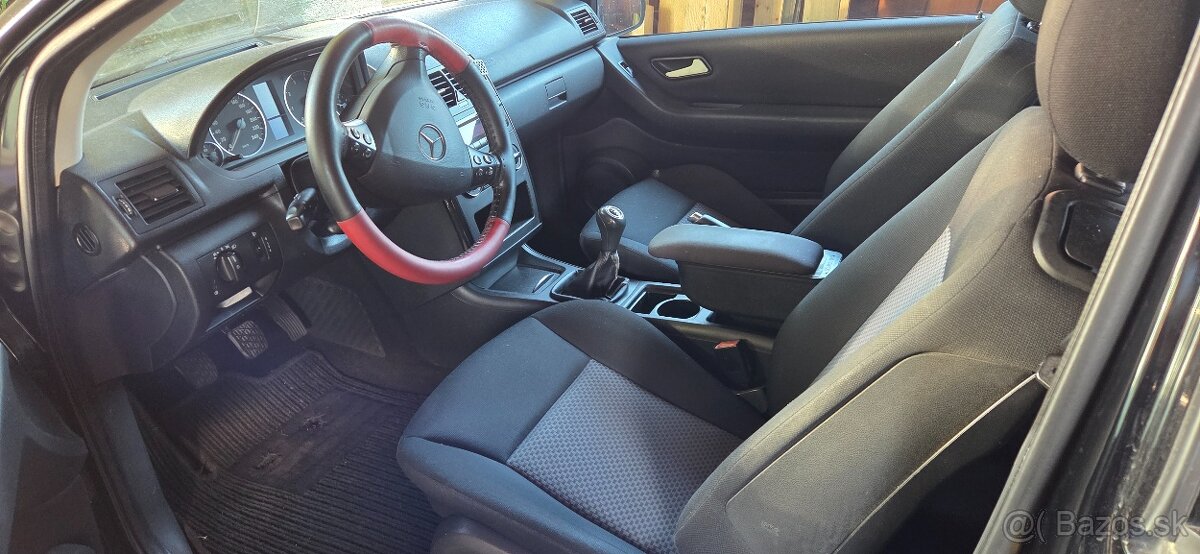 Mercedes A 150 - 13