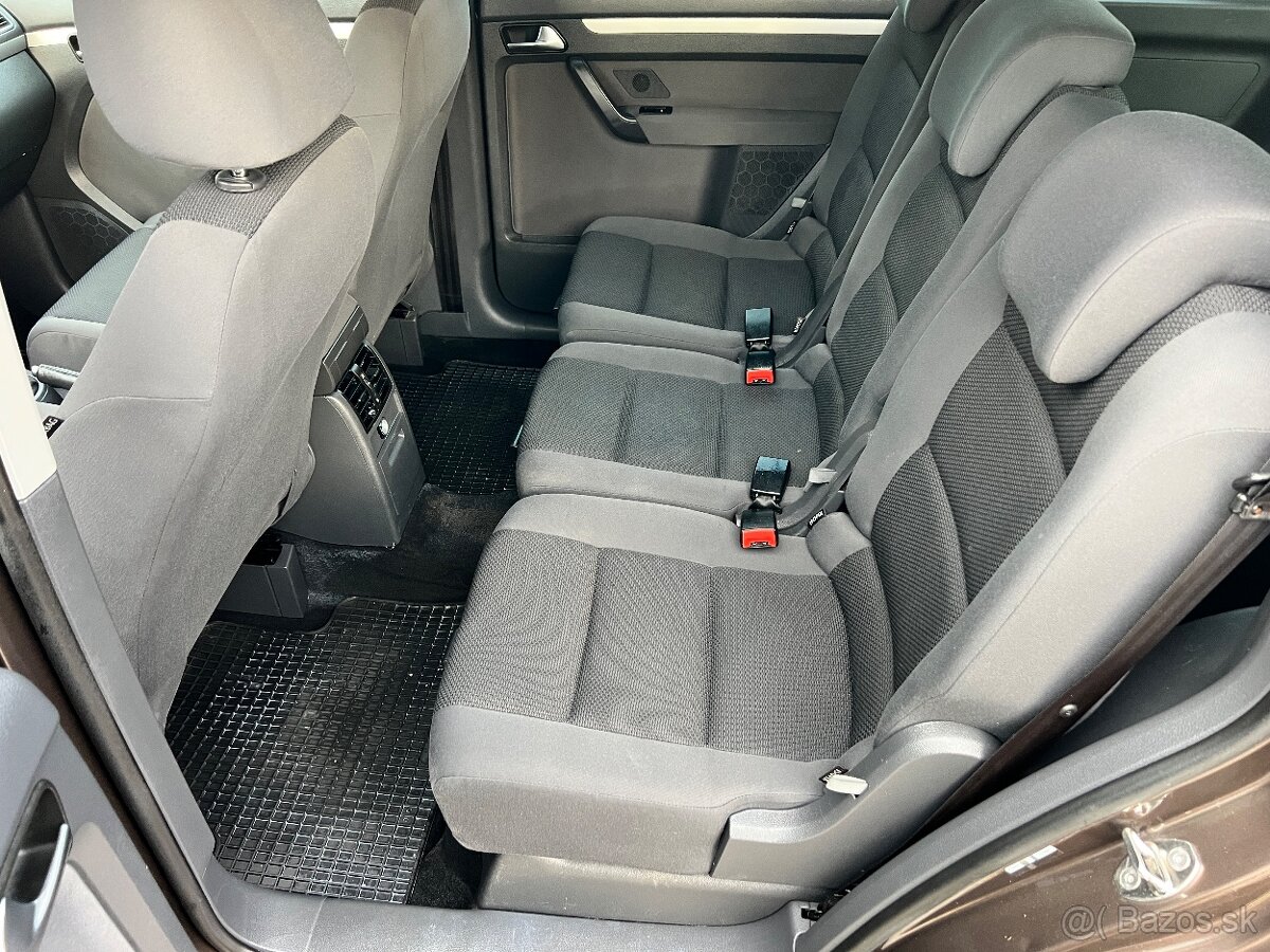 VW TOURAN 1.6TDi 77kW 2010 CR - 13