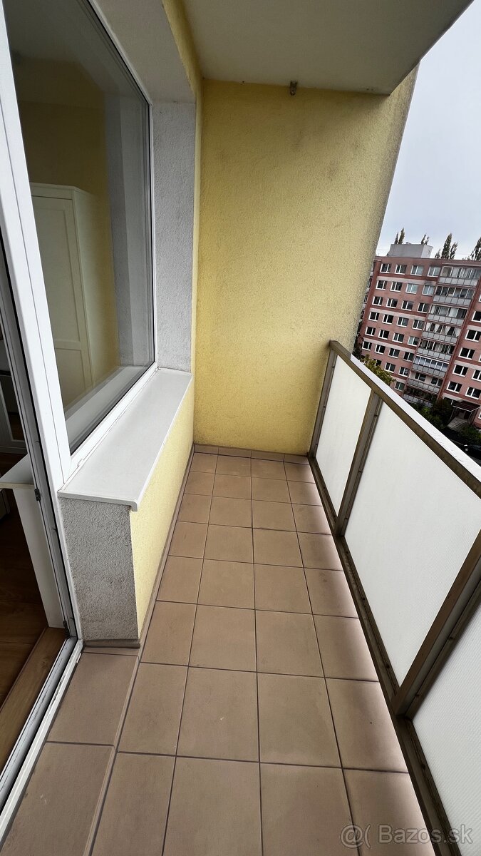 Prenajom 2i bytu Nad jazerom - 13