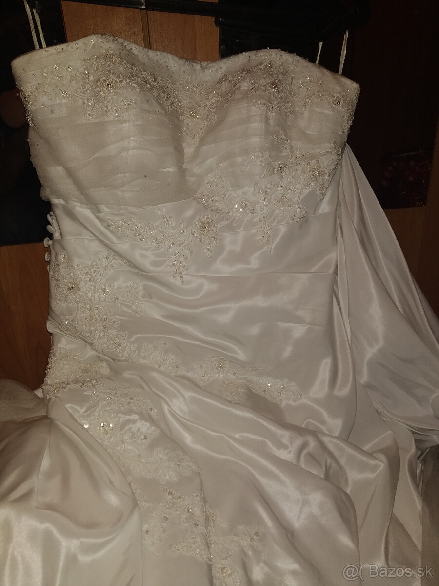 Predám svadobné šaty + 2 vesty - 13