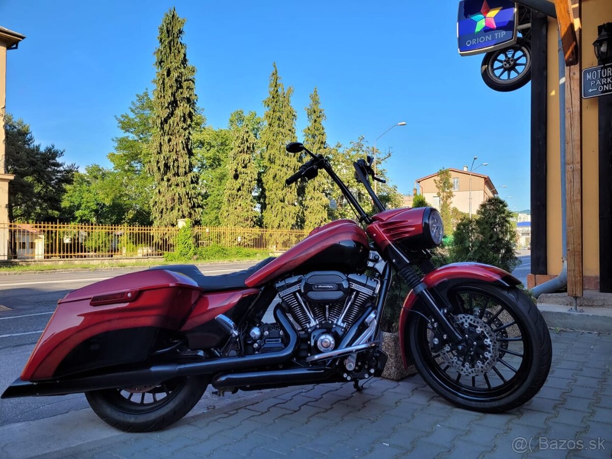 HARLEY DAVIDSON ROAD KING FLHR CUSTOM SPECIAL - 13