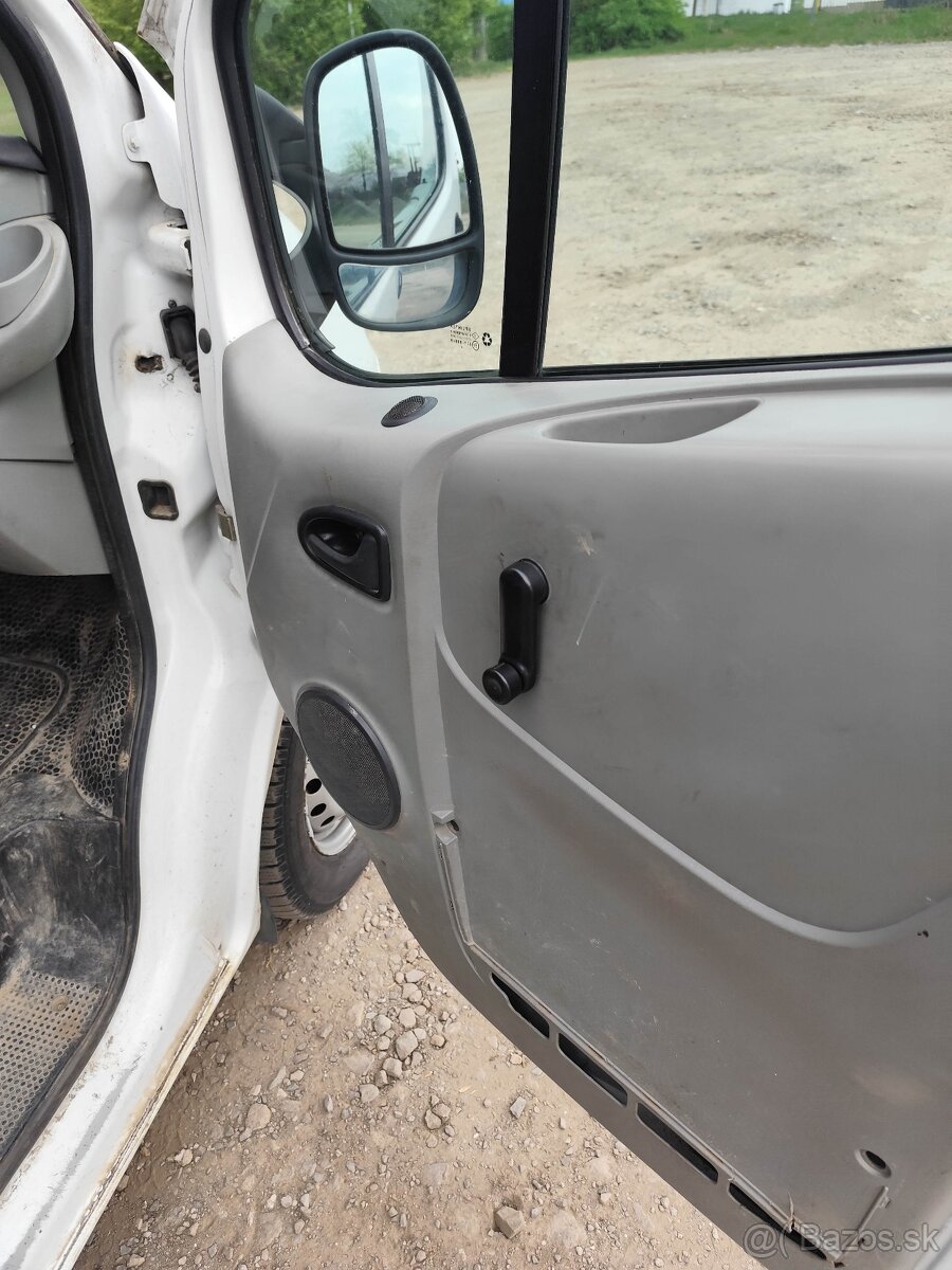 Opel vivaro 1,9 cdti - 13