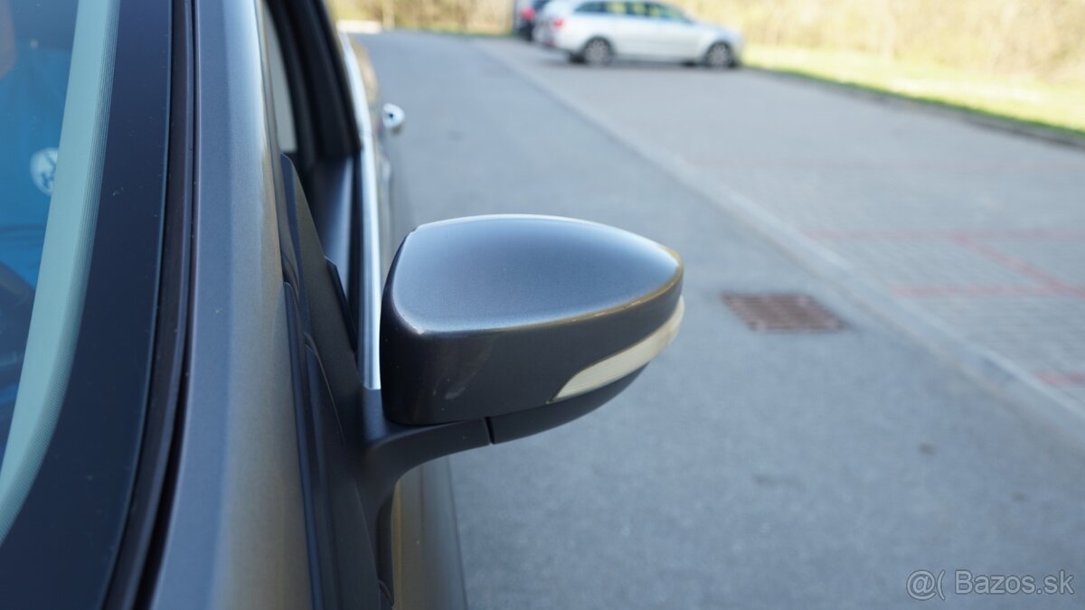 Ford Kuga 2.0 - 13
