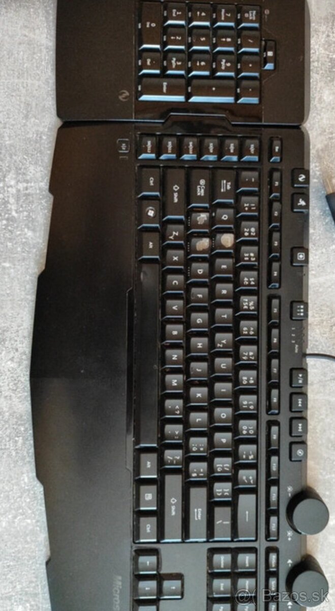 Corsair a Microsoft klávesnica - 13