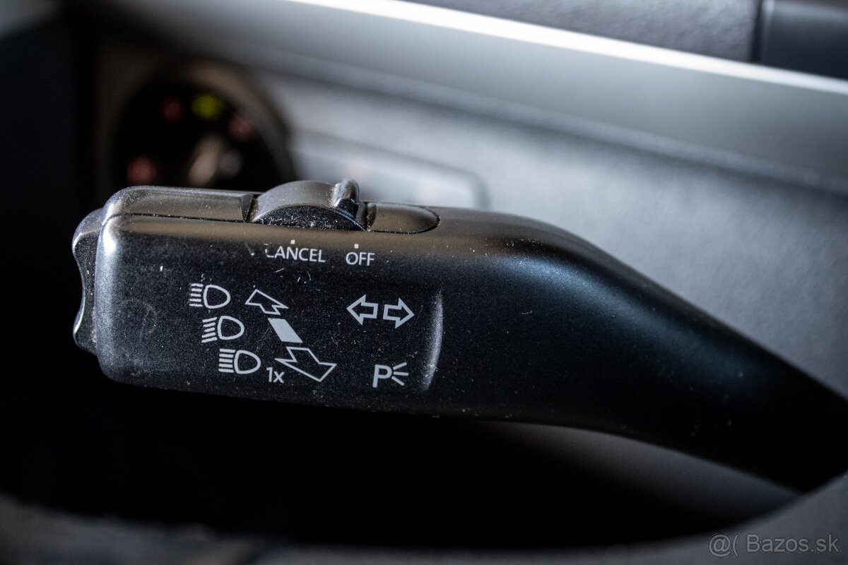 Volkswagen Touran 1.6 TDI BlueMotion Technology Comfortline - 13