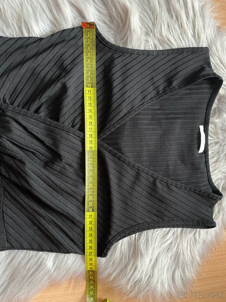 3x čierne body - 13