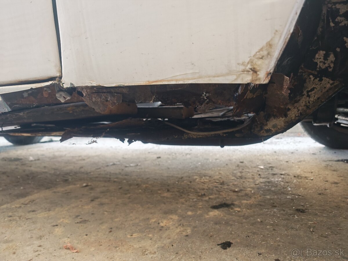 Mercedes w115 predám, vymenim - 13