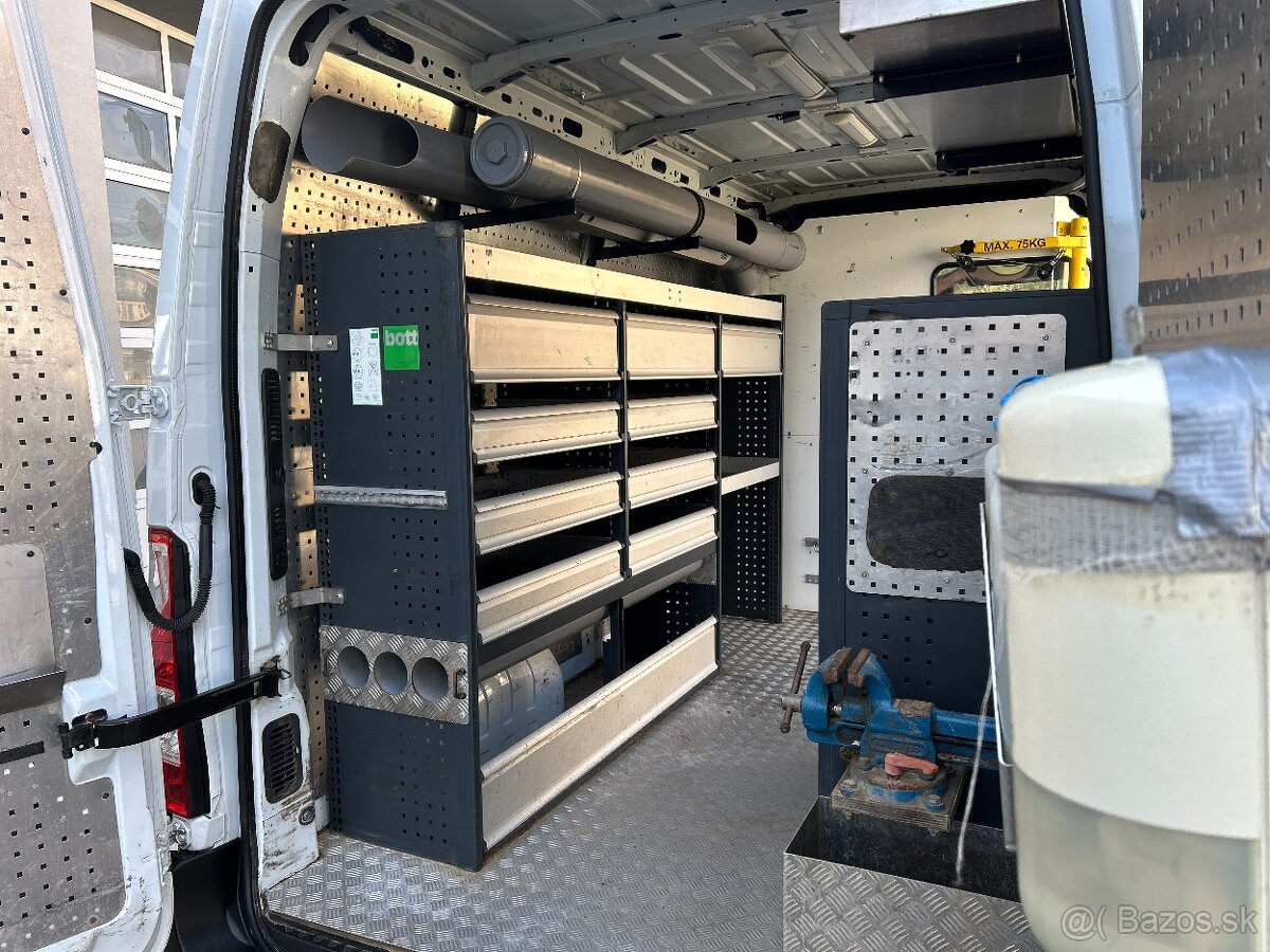 Renault Master 2.3 Dci L2H2, regálový systém BOTT, DPH - 13