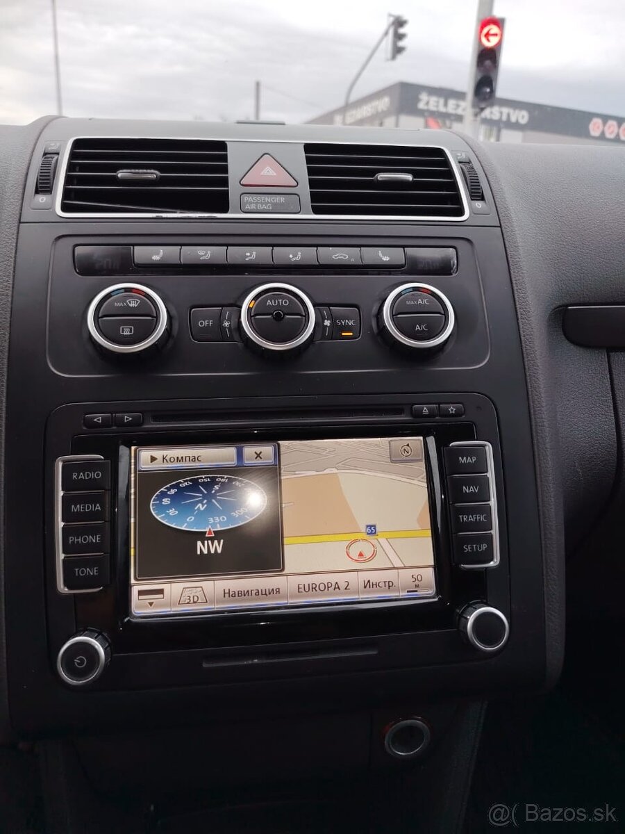 VW Touran Automat - 13