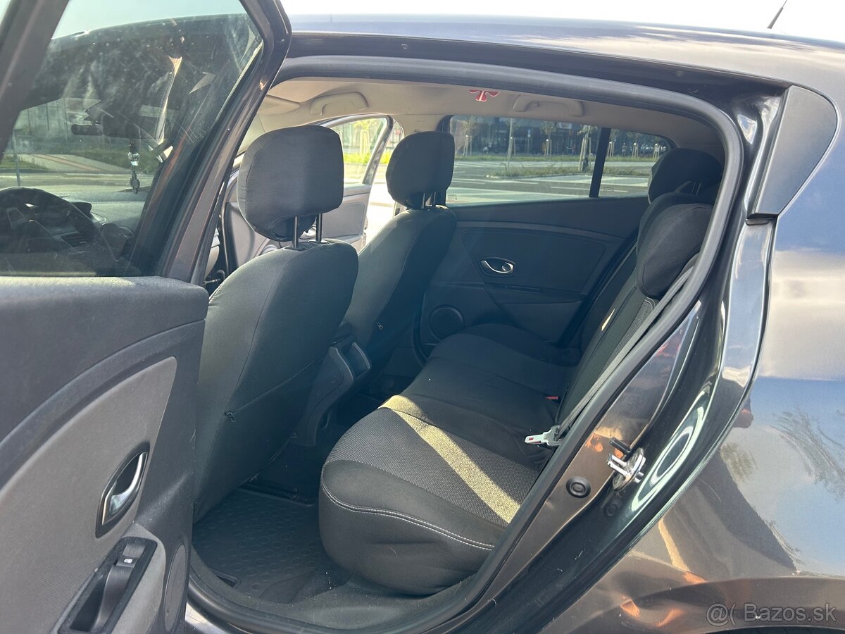 Renault Megane 3 1.5dci - 13