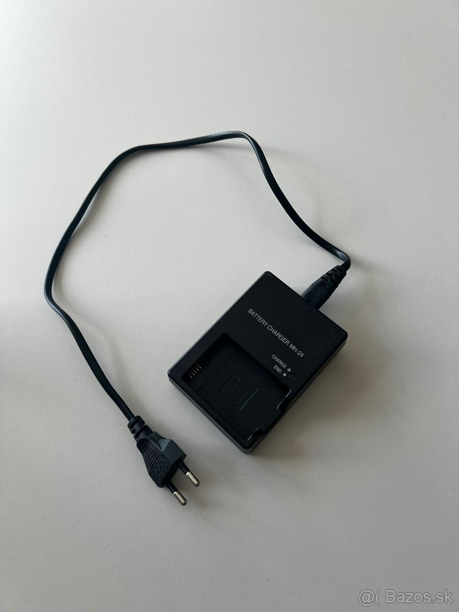 Nikon D3100 + objektiv 18-105mm VR - 13