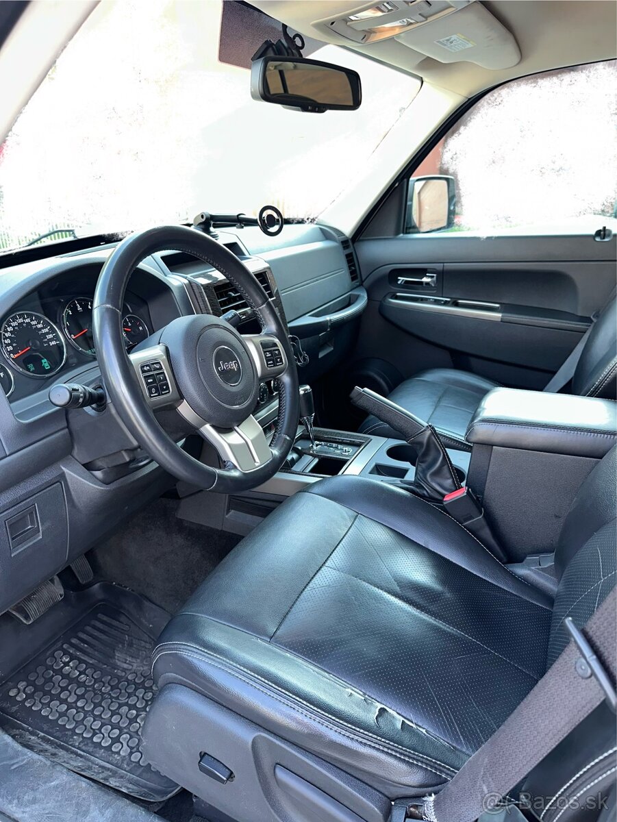 Jeep CHEROKEE KK 2,8 CRD Liberty - 2011 - 13