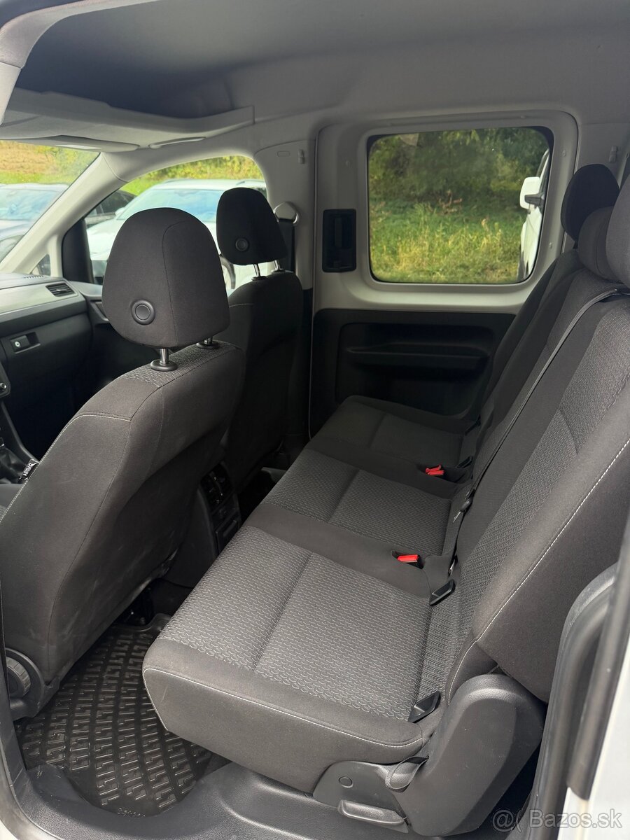 VW Caddy Maxi 2017 - 13