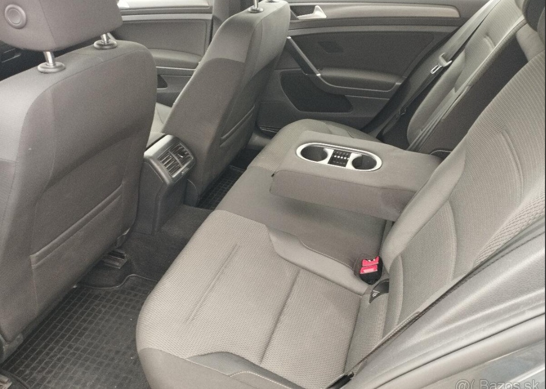 VW Golf Variant Comfortline 1.6TDI 85kw DSG - 13