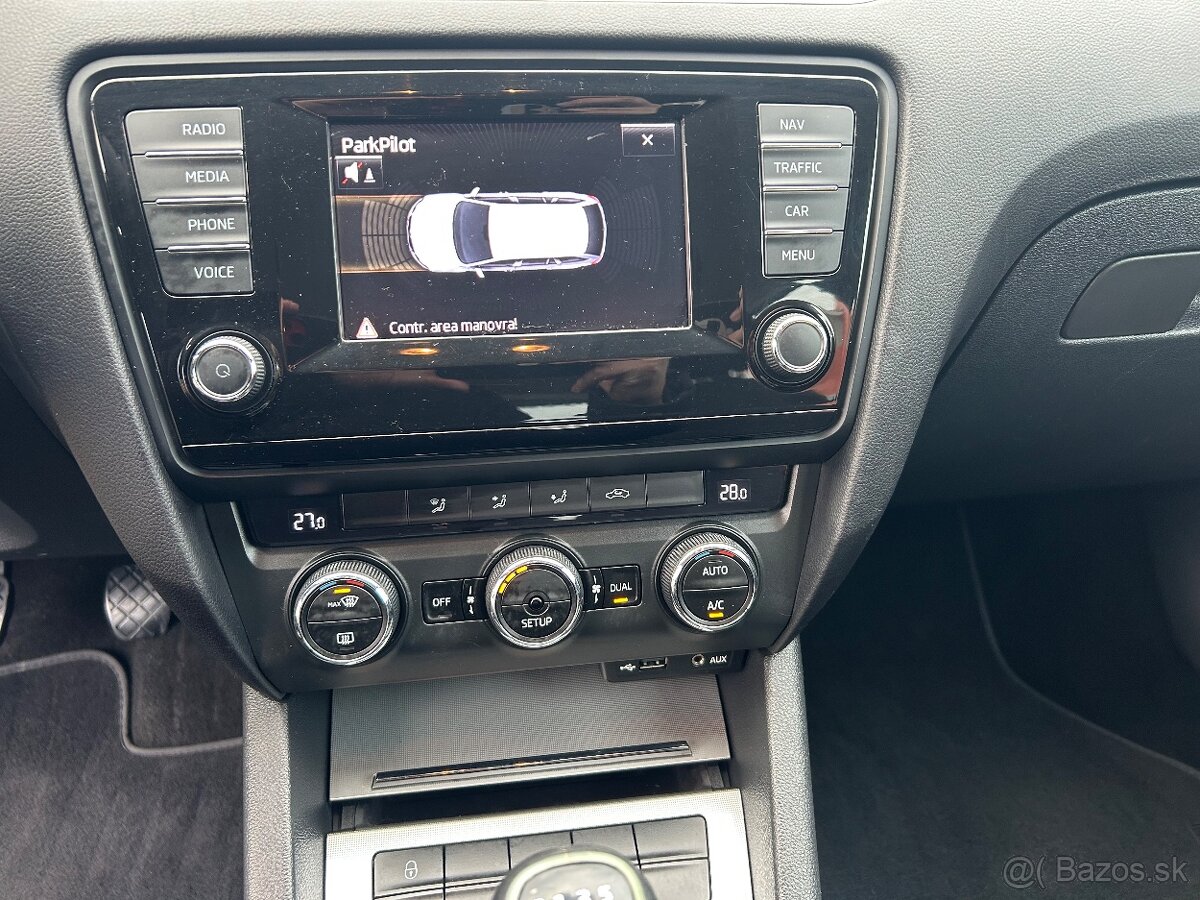 ŠKODA OCTAVIA III COMBI 2.0TDI AMBITION - 13