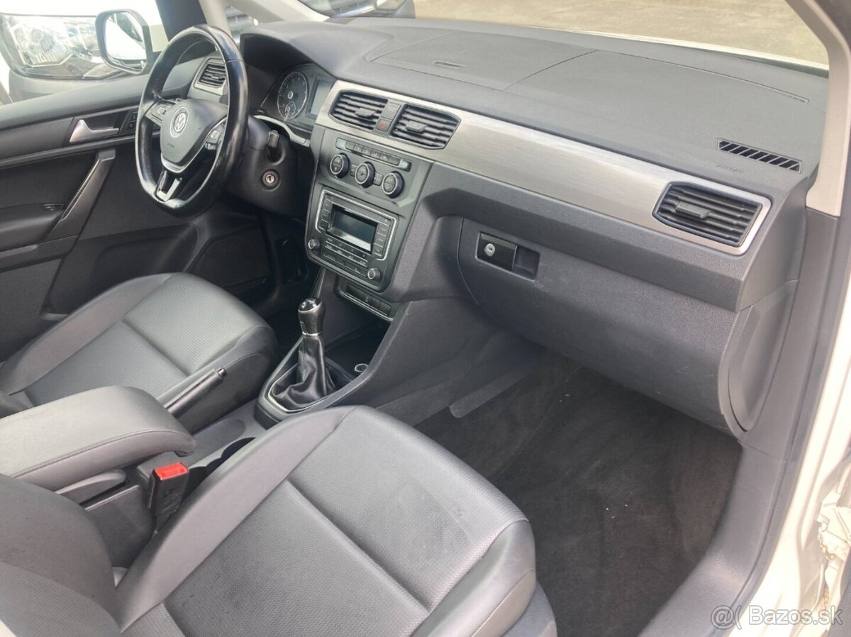 VOLKSWAGEN CADDY TSi benzín 5 - 7 míst - 13