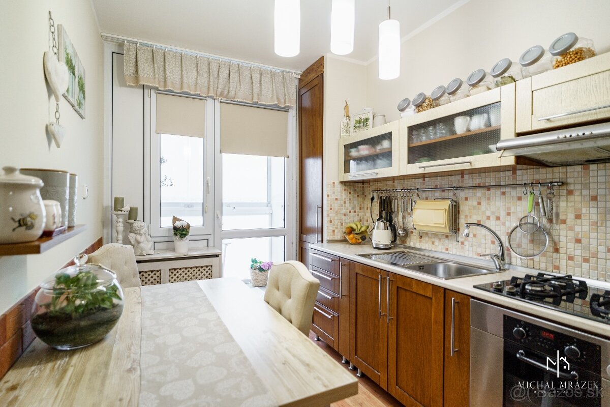 Na predaj vkusne zrekonštruovaný 3-izbový byt s lodžiou ... - 13