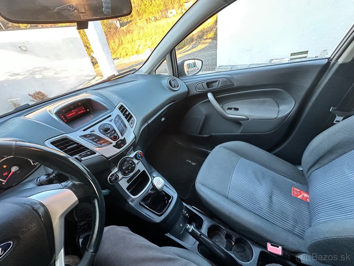 Ford Fiesta 1.2 benzín - 13