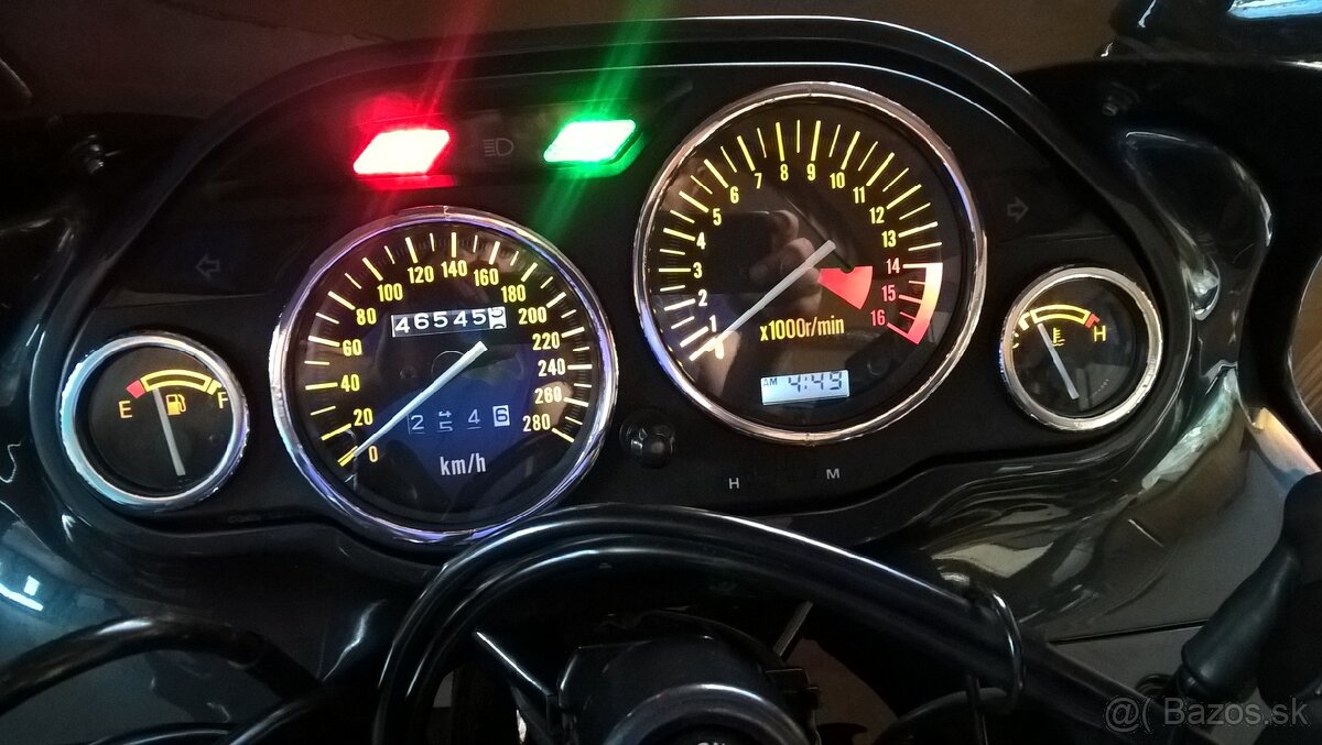 Kawasaki ZZR -600 - 13