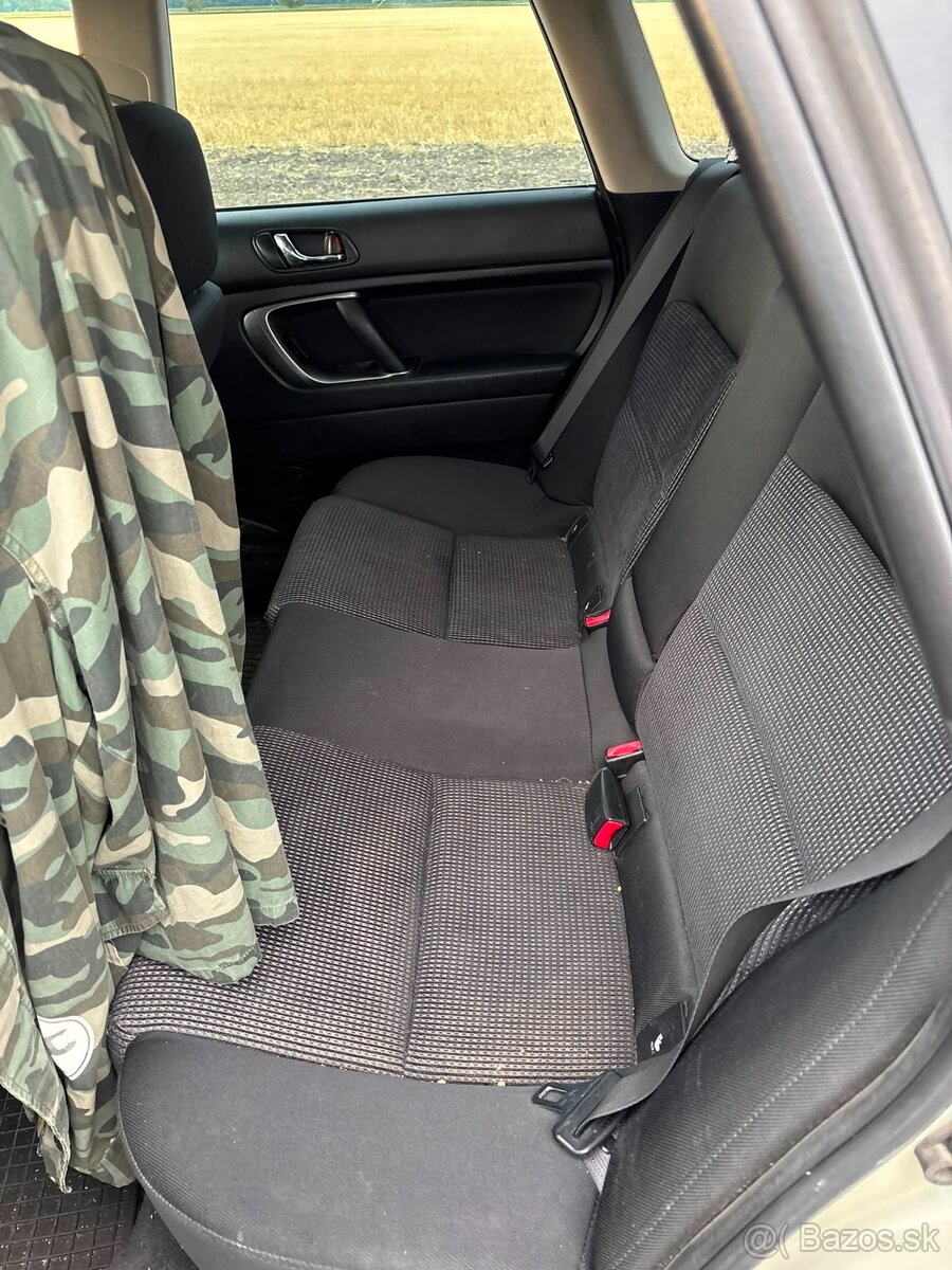 Subaru Outback 2,5i 4x4 - 13