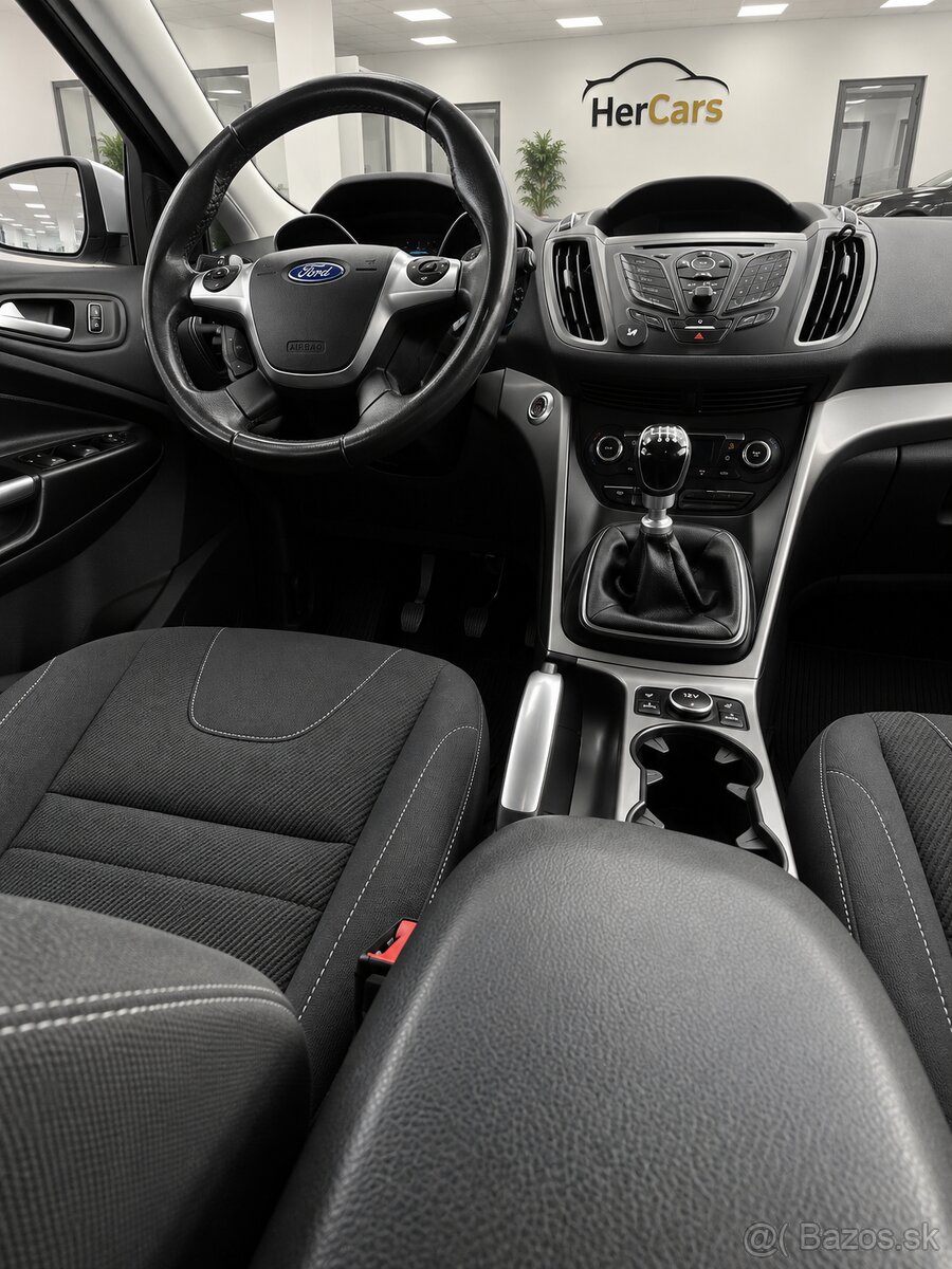 FORD KUGA 2.0 TDCi 4x4 MANUÁL - 13