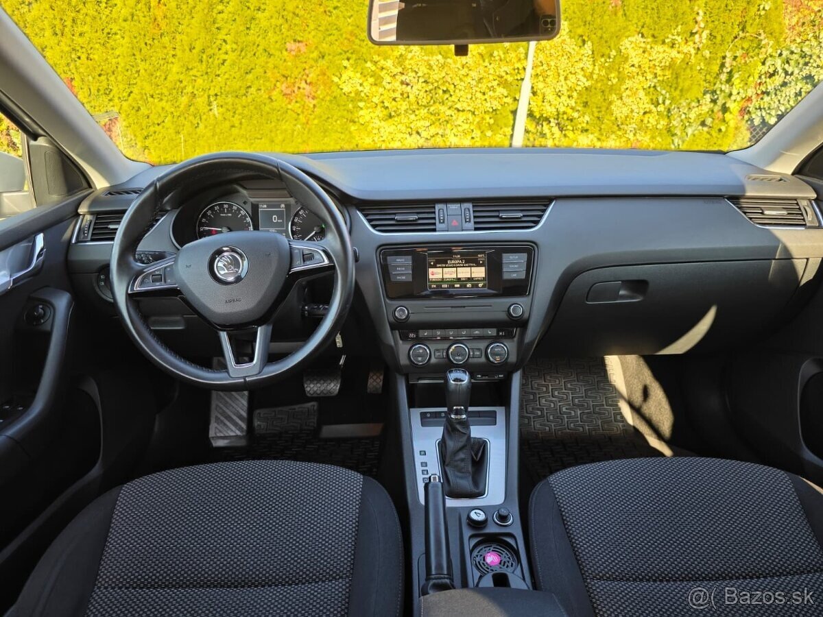 Škoda Octavia III 1.6 TDI DSG - 13