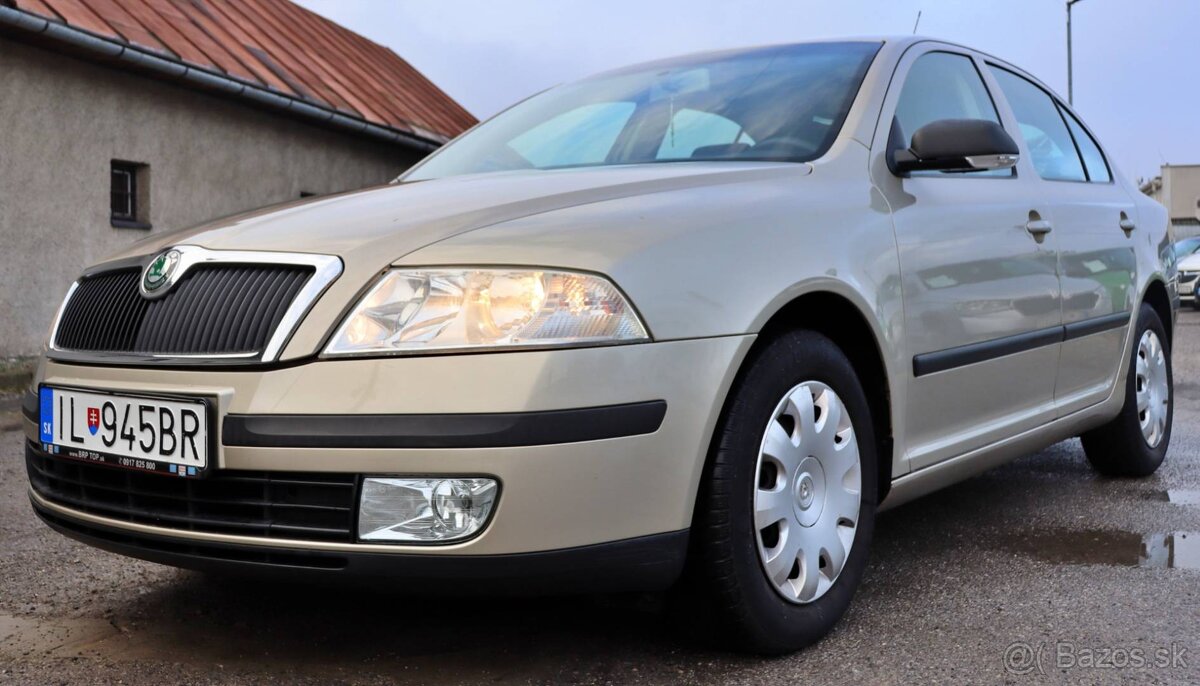 Škoda Octavia 1.6 Ambiente - 13