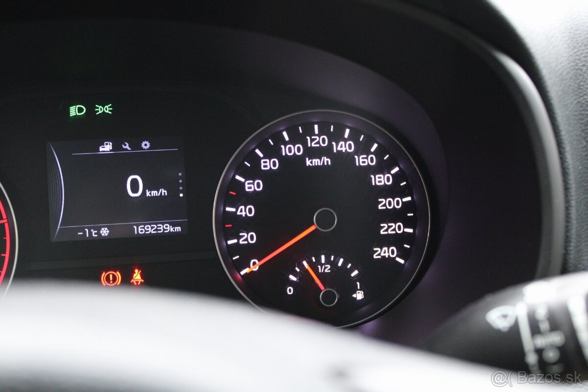 Kia Sportage 1.7 CRDi 2WD Gold - 13