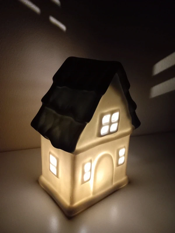 Keramický Led domček 16,5x12x8 cm - 13