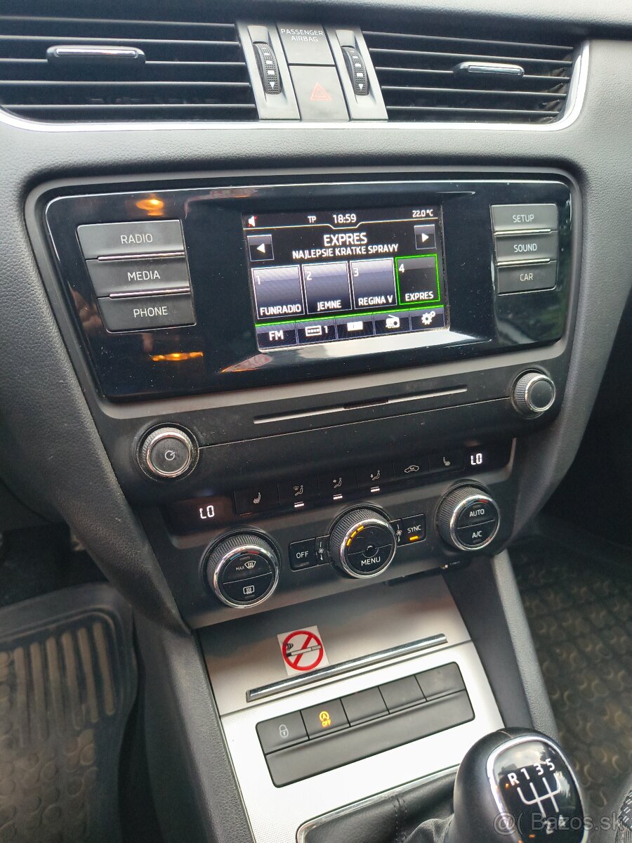 Škoda Octavia Combi 1.6 tdi - 13