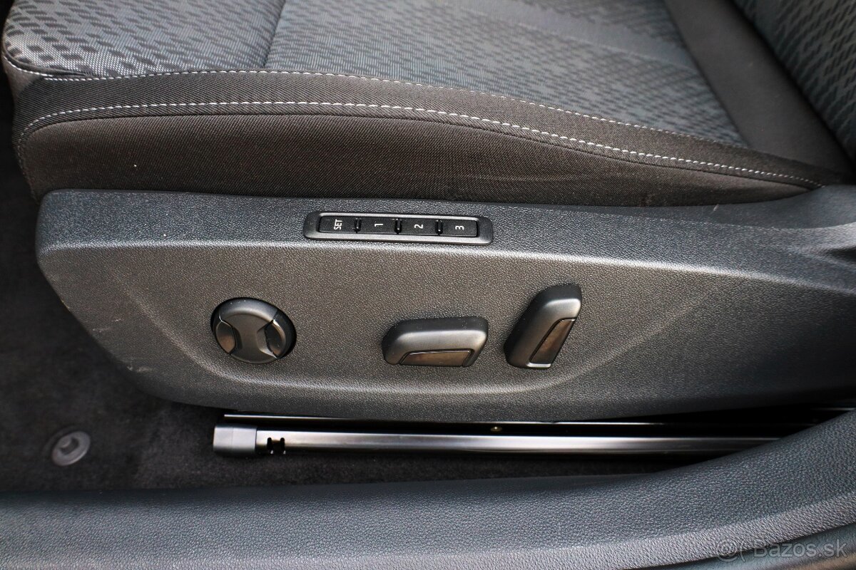 Octavia Combi 2.0 TDi First Edition rok 2021 - 13