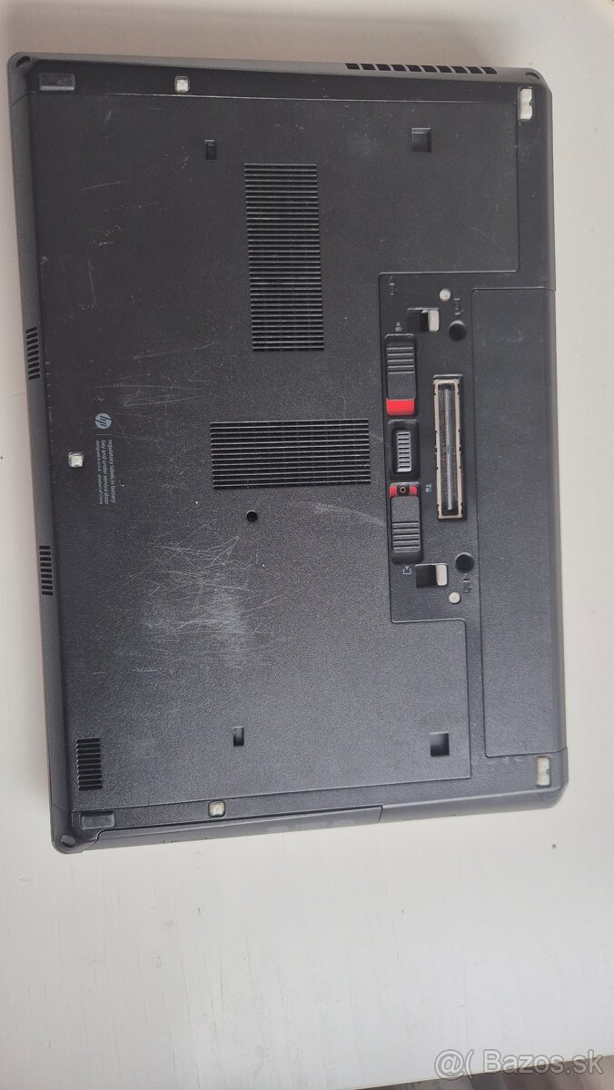 Predam Notebook HP ProBook 6460b + dokovacia stanica - 13