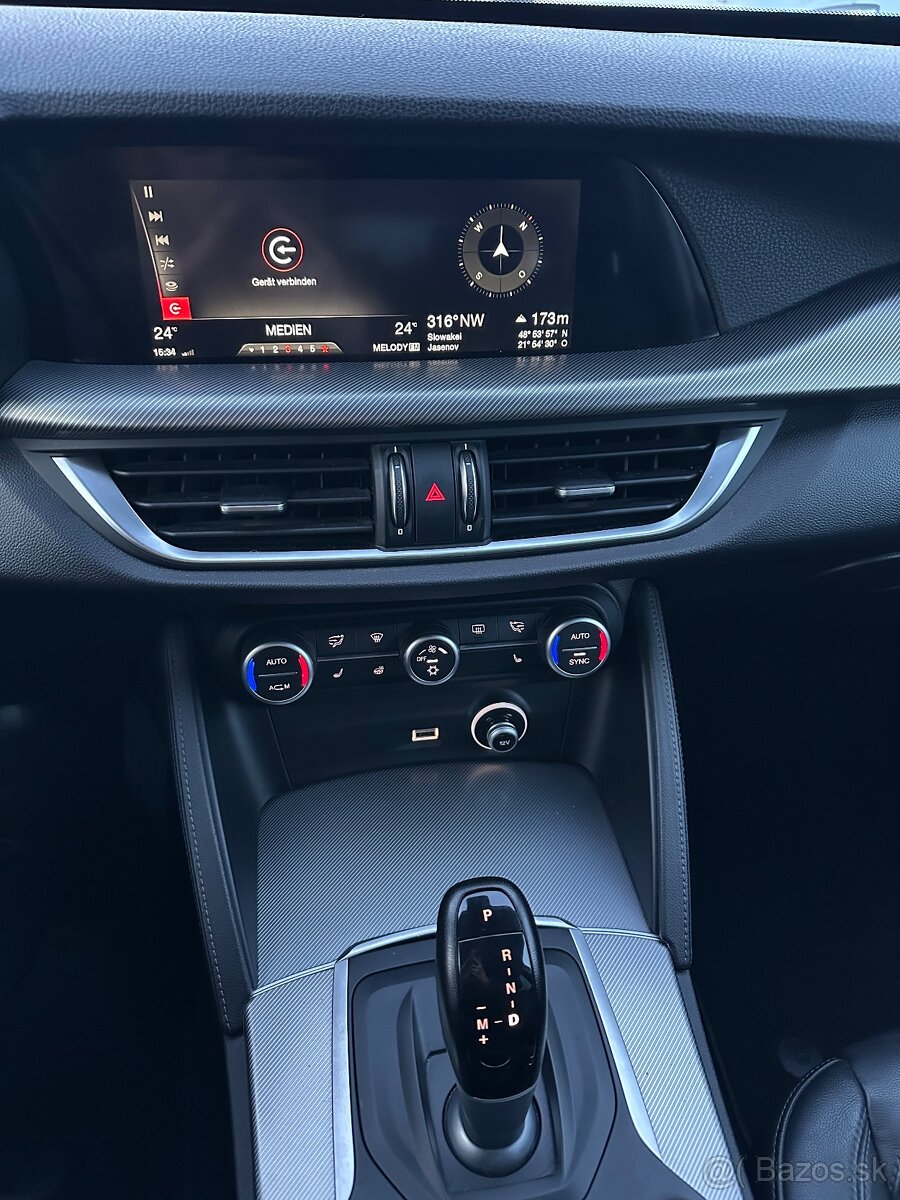 Alfa Romeo Stelvio 2.2 210k Super Q4 A/T - 13