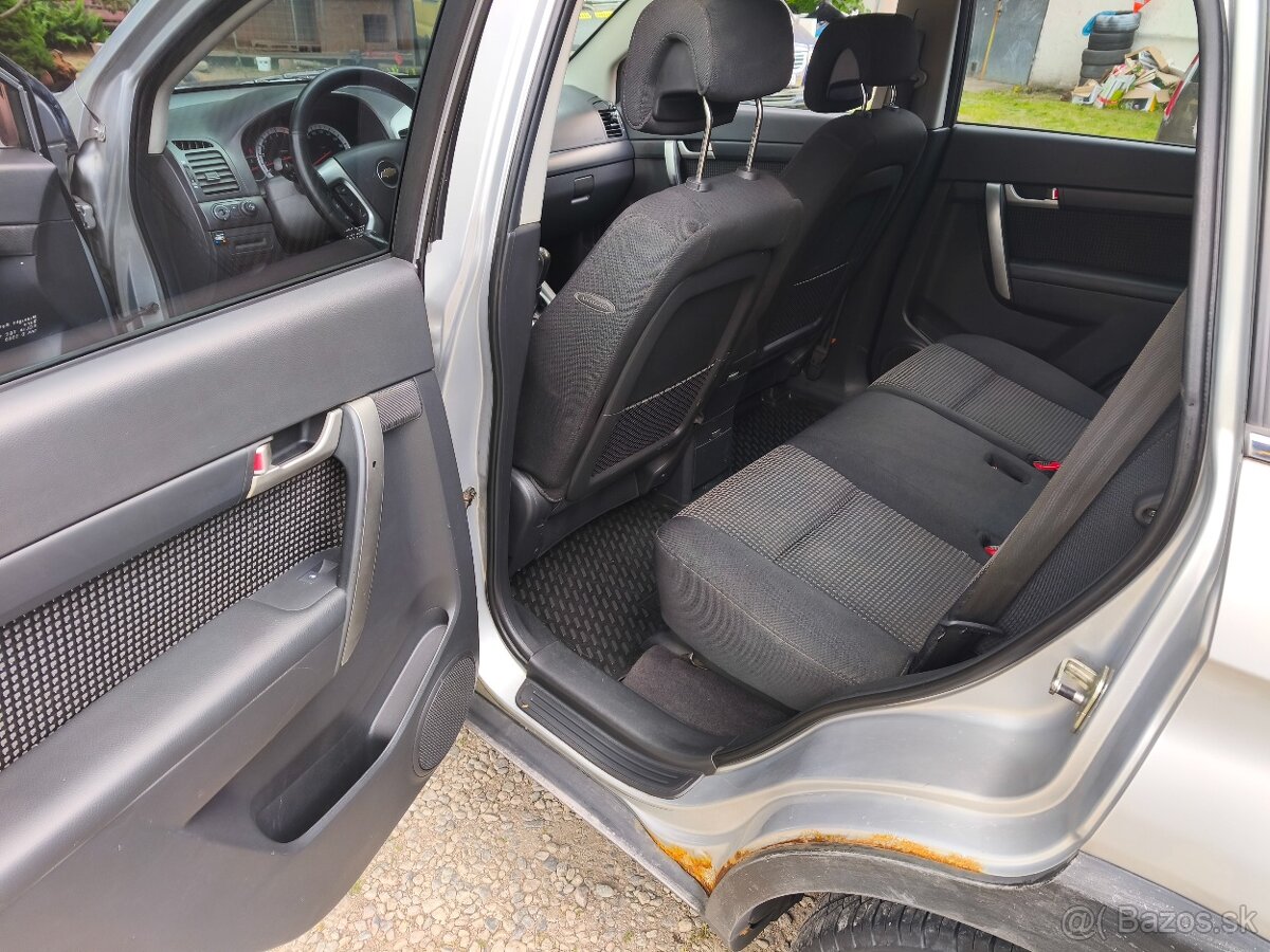 Predám Chevrolet Captiva 2.4 benzín+plyn. - 13