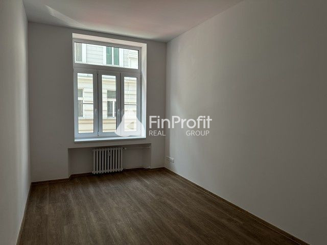 Kompletne zrekonštruovaný, klimatizovaný 4i byt na predaj - - 13