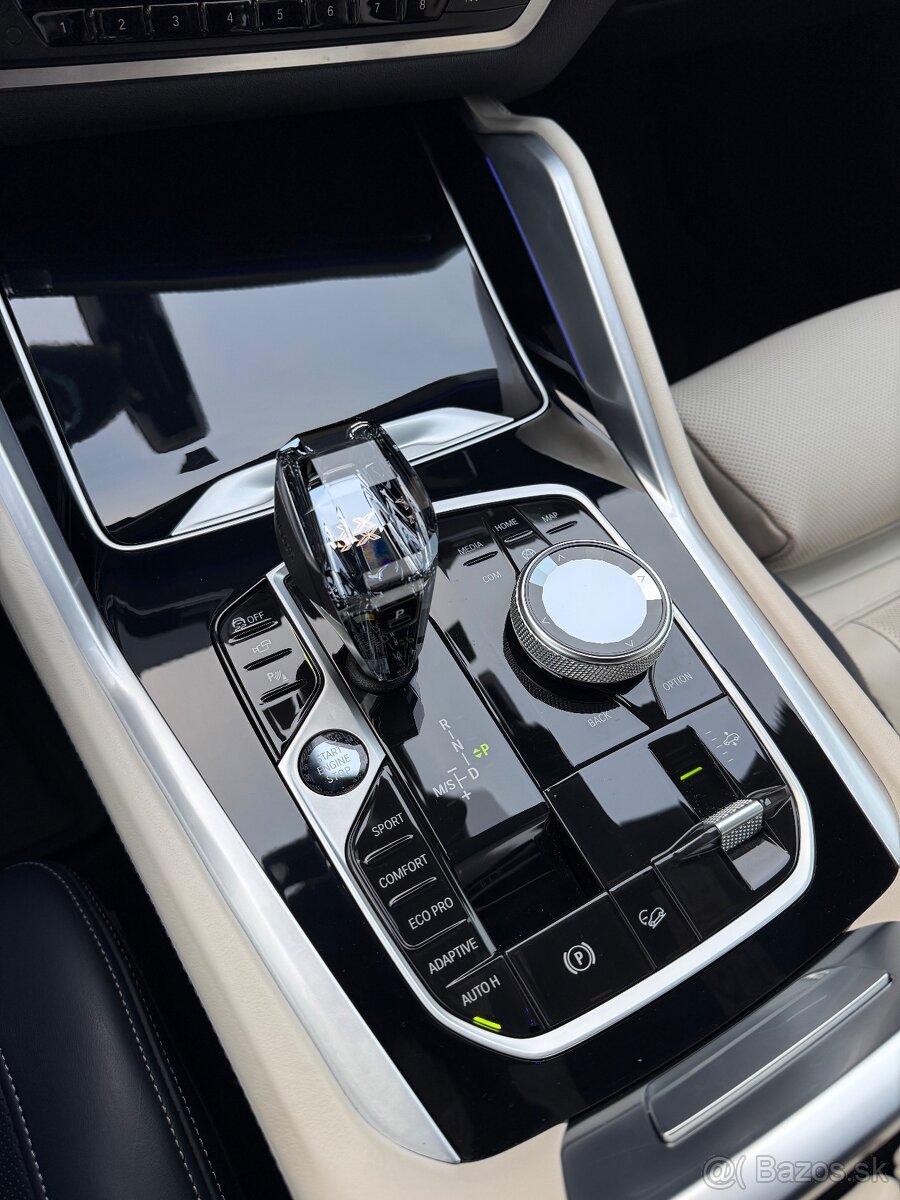 BMW X6 40d xDrive mHEV - 13