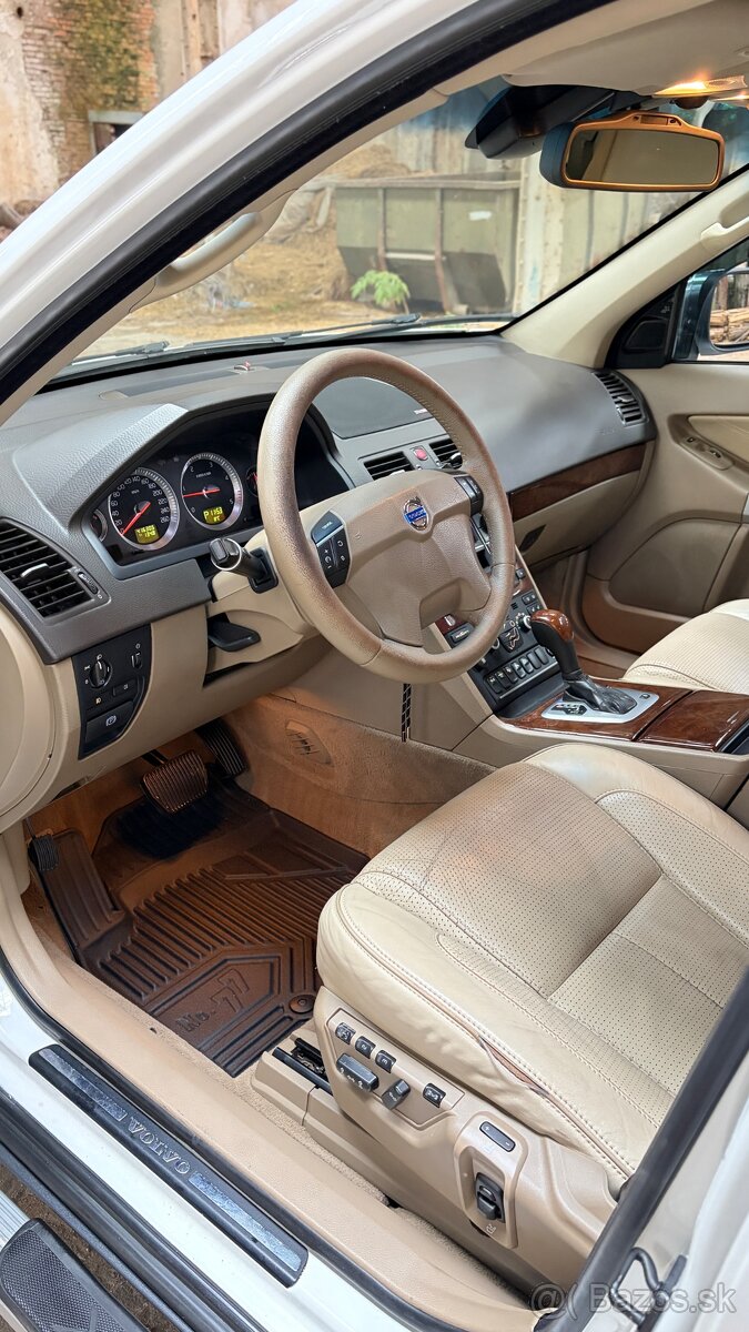 VOLVO XC90 D5 AWD 2.4L EXECUTIVE - 13