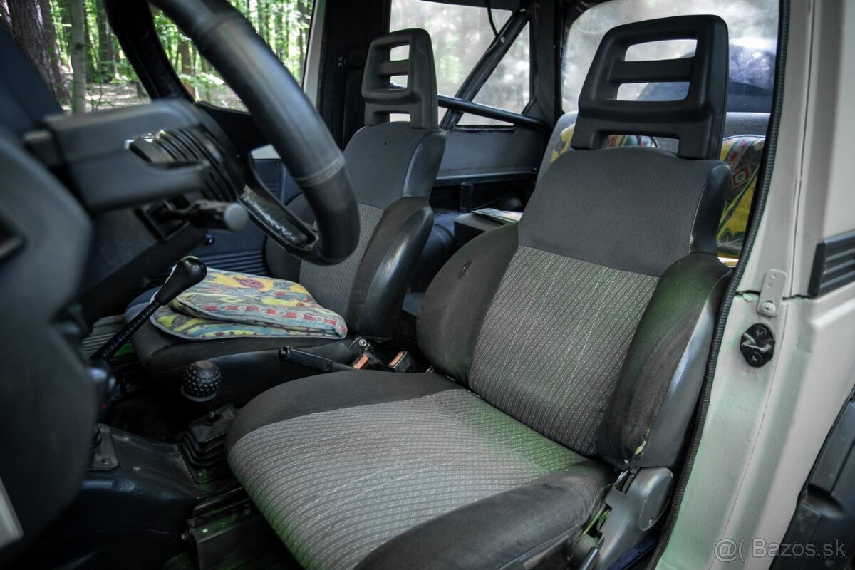 Suzuki Samurai 1.3 JX Softop, 51kW - 13