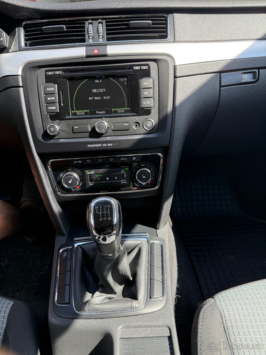 Skoda Suoerb combi 1,4 tsi - 13