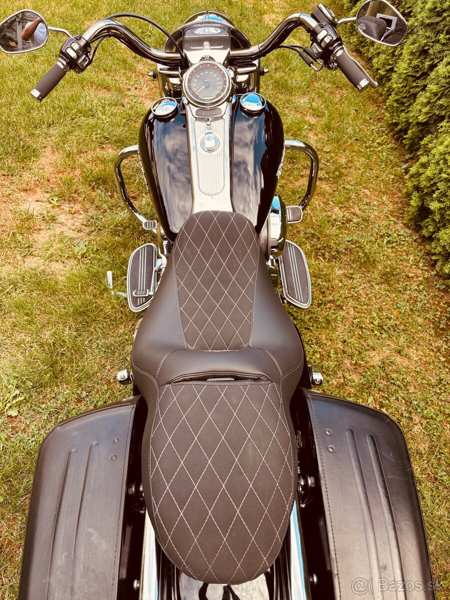 Harley Davidson Road King Custom - 13