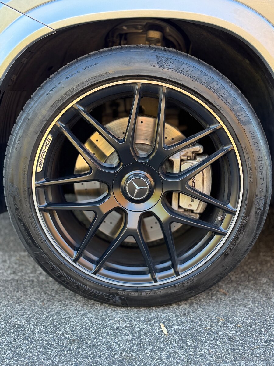 Mercedes GLE53 AMG 4MATIC + - 13