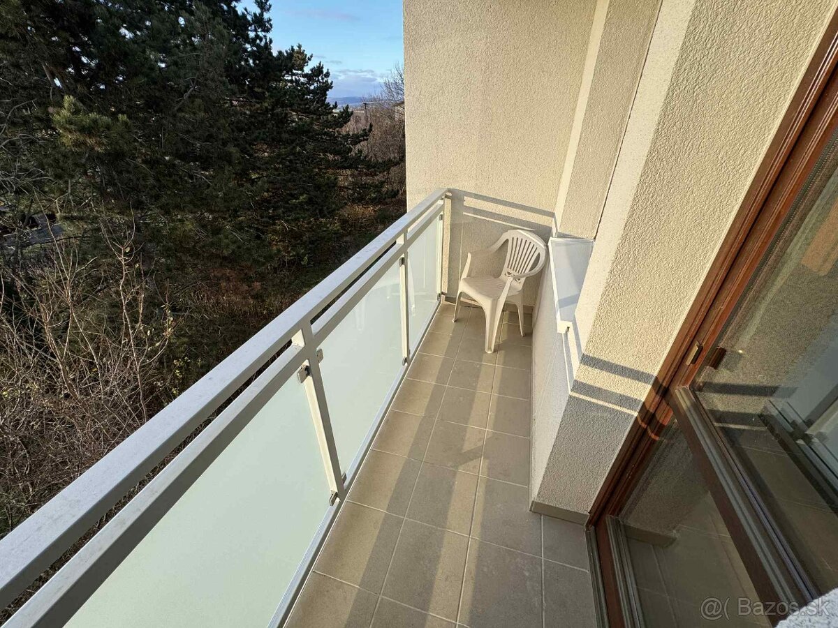 Prenájom 3 izbového bytu - 13