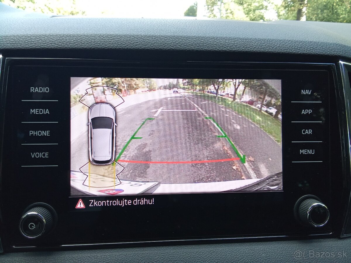 ŚKODA KAROQ 2.0.TDi r.v2022 - 13