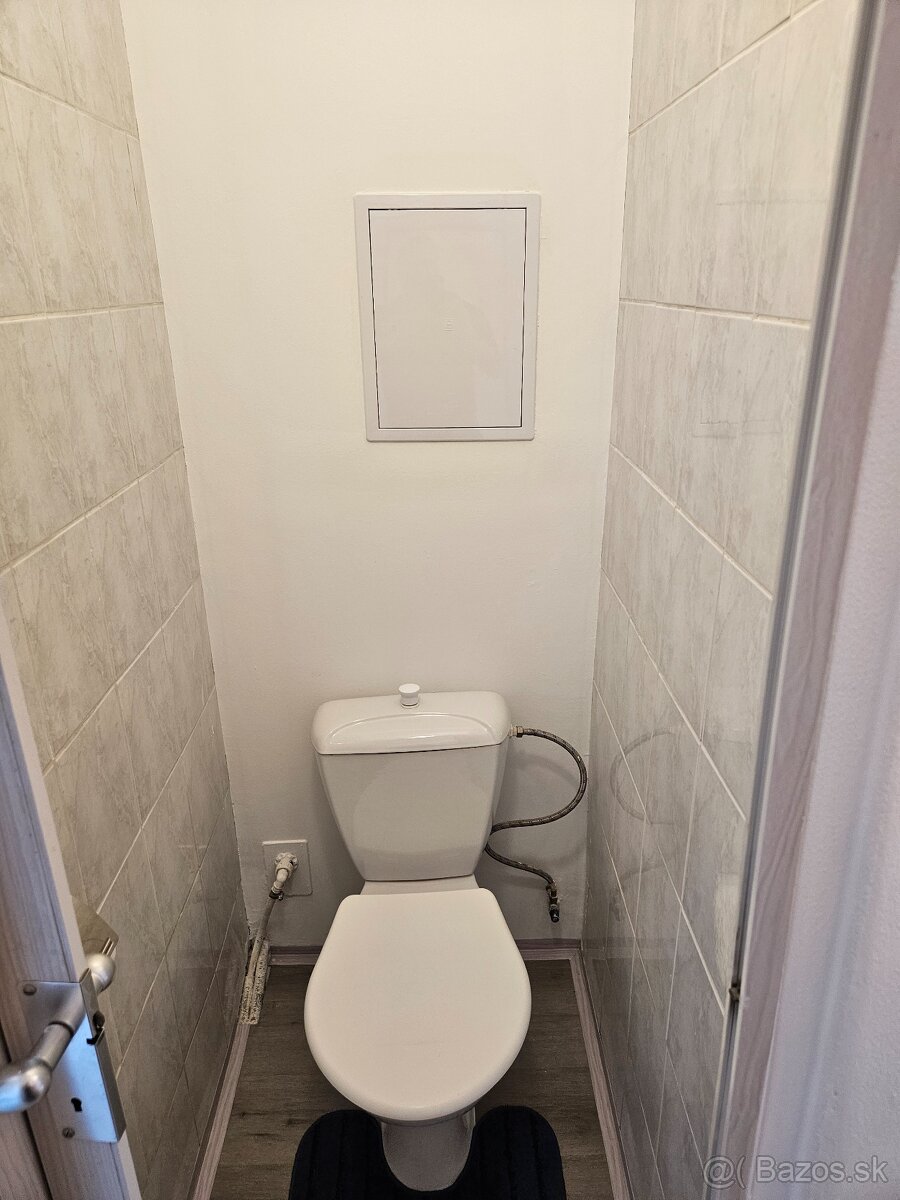 Predám slnečný 3-izbový byt v Bratislave, Karlovej Vsi - 13